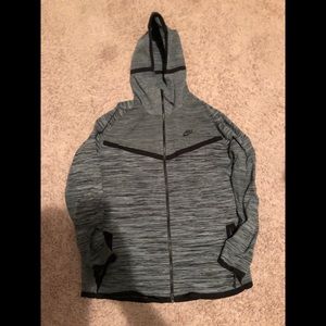 MENS NIKE TECH KNIT WINDRUNNER